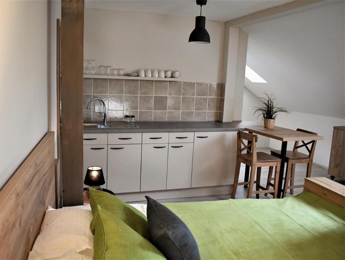 Vatus Apartmanhaz Vác Exteriér fotografie