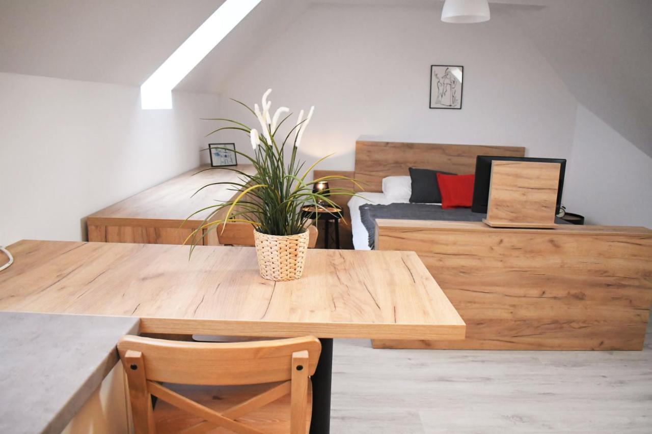 Vatus Apartmanhaz Vác Exteriér fotografie