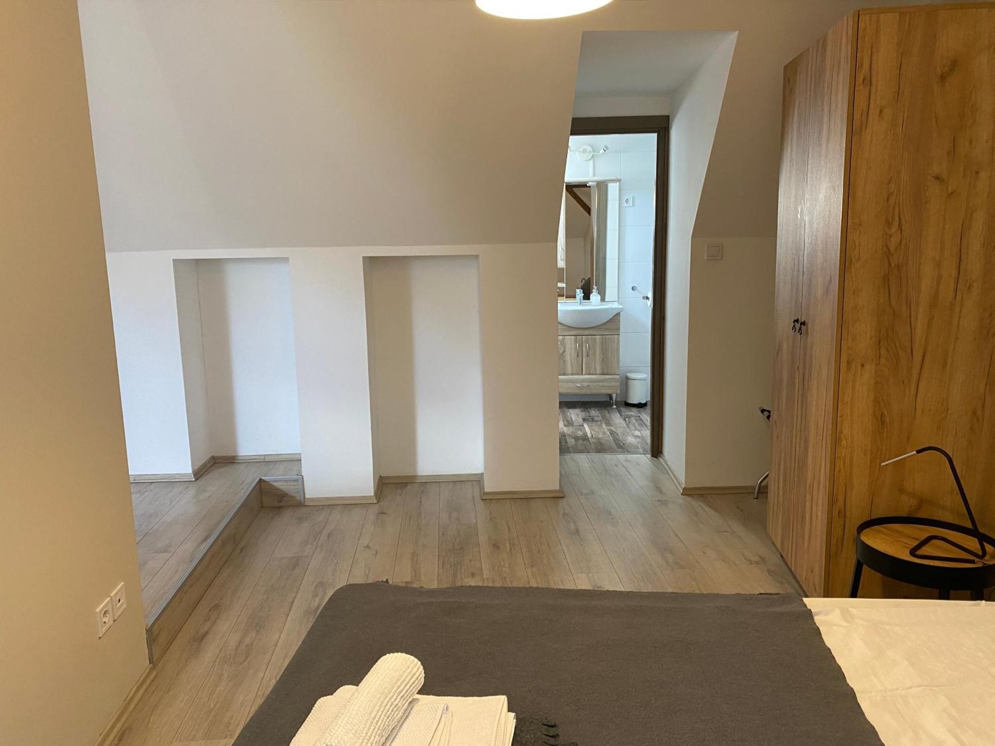 Vatus Apartmanhaz Vác Exteriér fotografie