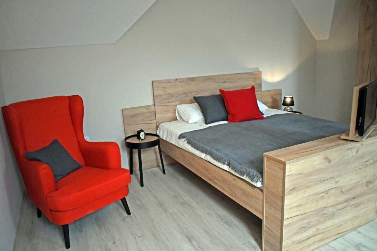 Vatus Apartmanhaz Vác Exteriér fotografie