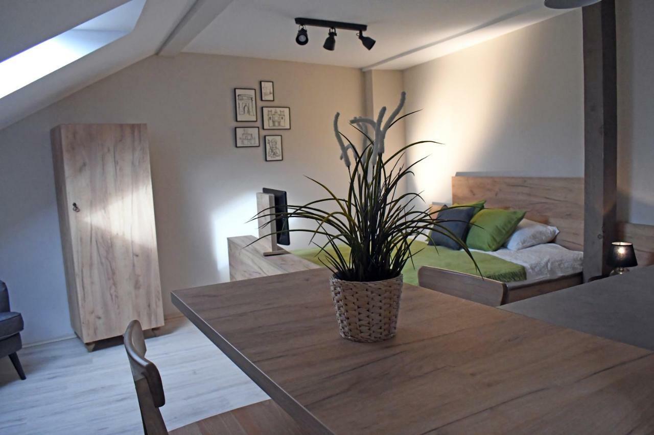 Vatus Apartmanhaz Vác Exteriér fotografie