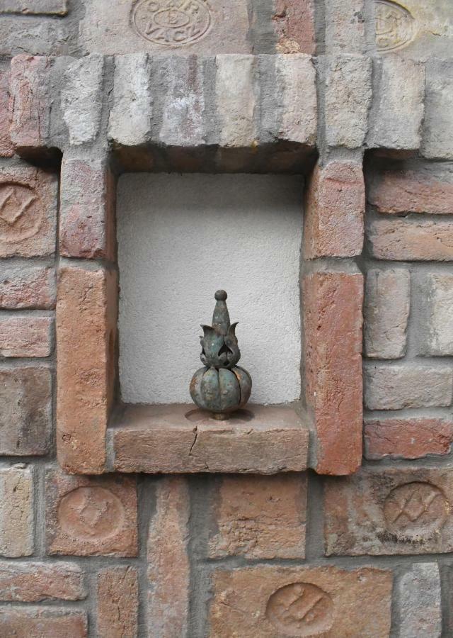 Vatus Apartmanhaz Vác Exteriér fotografie